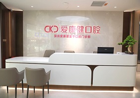 ���ڸ��︻���ǻ�T�\